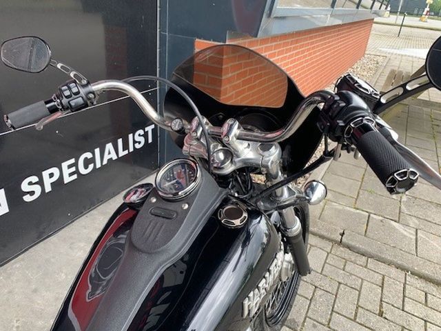harley-davidson - street-bob-fxdb