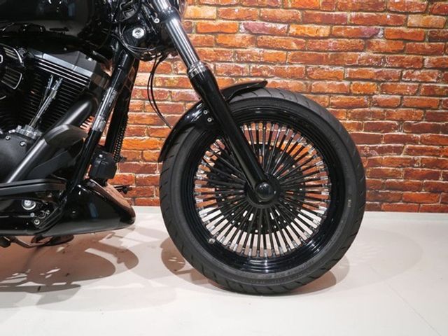 harley-davidson - street-bob-fxdbi-dyna