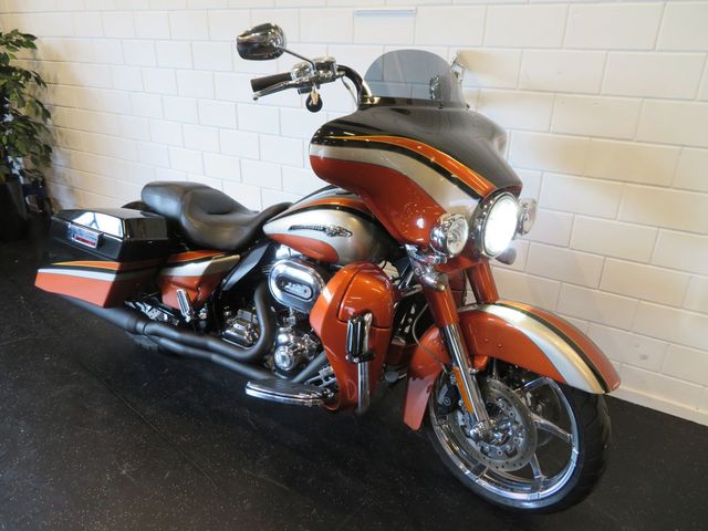 harley-davidson - street-glide-cvo-flhxse