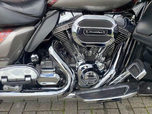 harley-davidson - street-glide-cvo-flhxse