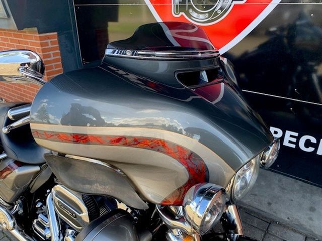 harley-davidson - street-glide-cvo-flhxse