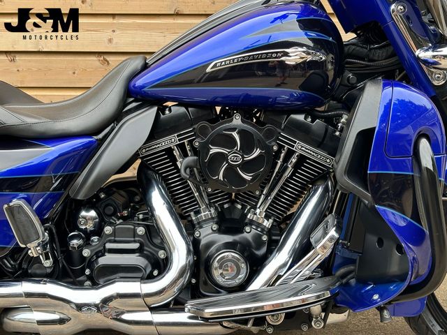 harley-davidson - street-glide-cvo-flhxse