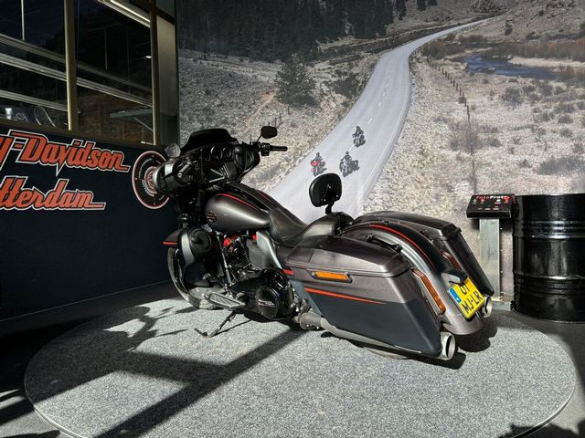 harley-davidson - street-glide-cvo-flhxse