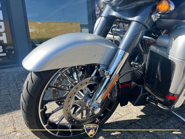 harley-davidson - street-glide-cvo-flhxse