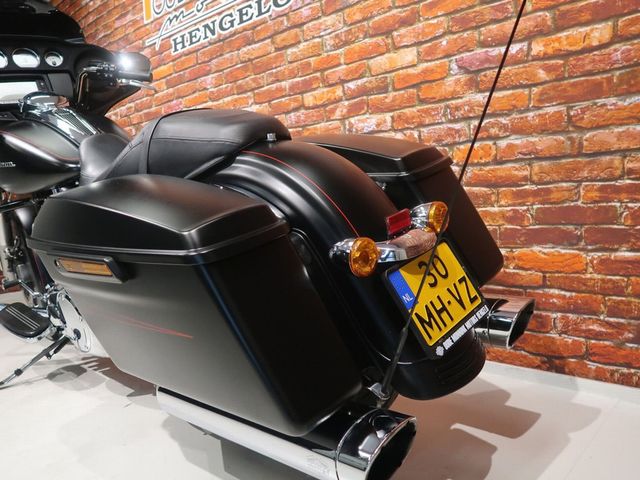 harley-davidson - street-glide-special-flhxs