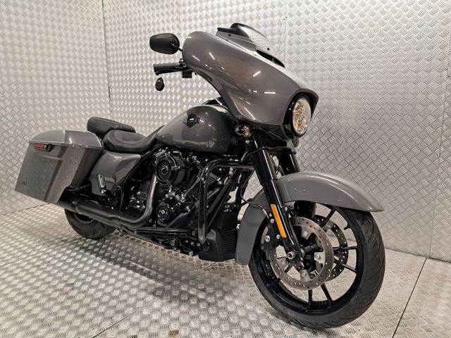 grey street glide