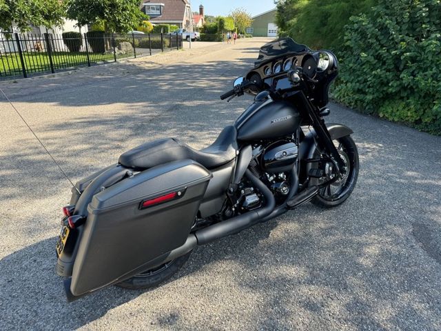 harley-davidson - street-glide-special-flhxs