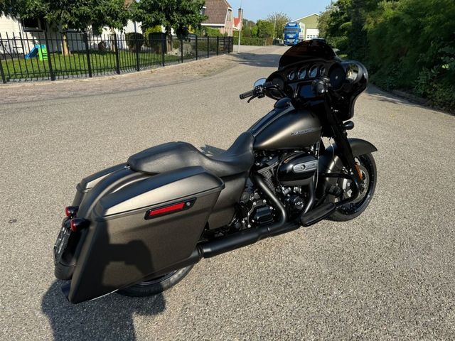 harley-davidson - street-glide-special-flhxs