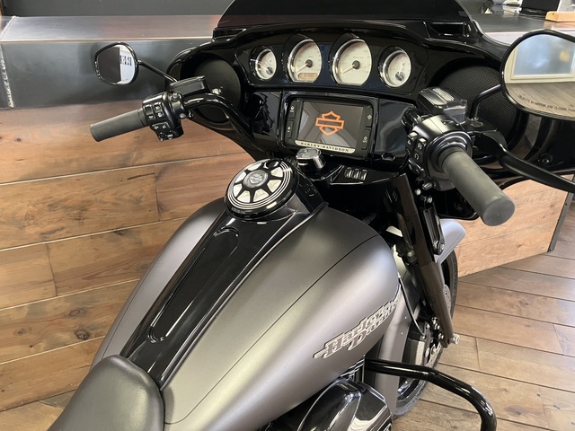 harley-davidson - street-glide-special-flhxs