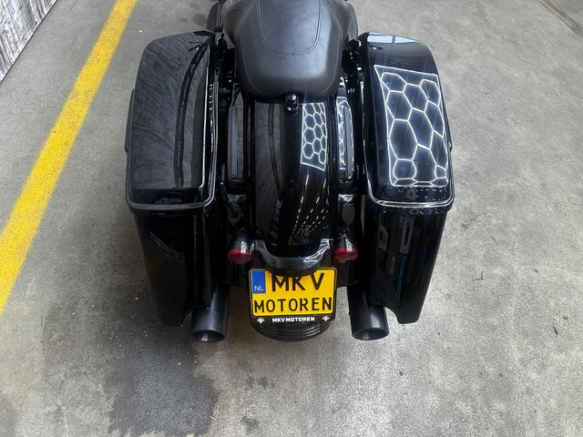 harley-davidson - street-glide-special-flhxs