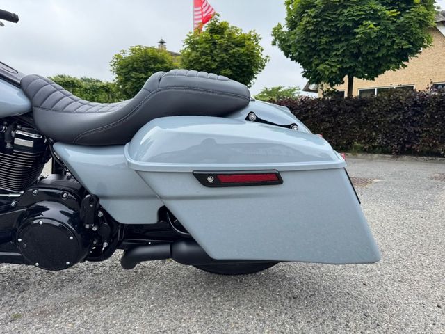 harley-davidson - street-glide-special-flhxs