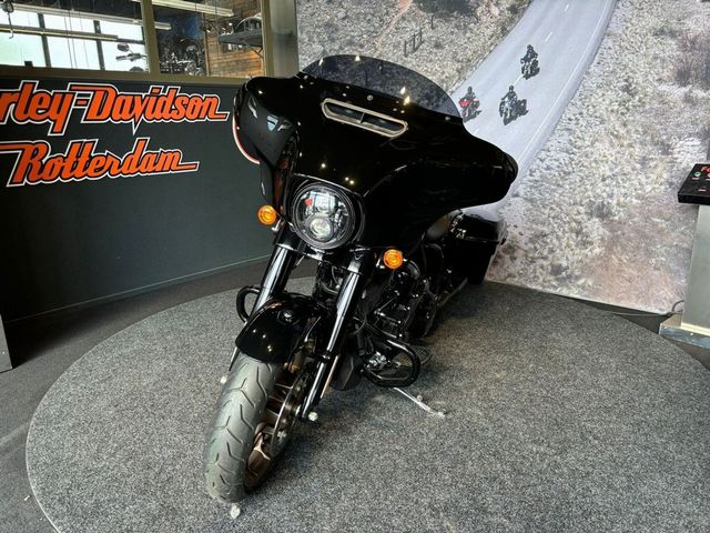 harley-davidson - street-glide-st-flhxst