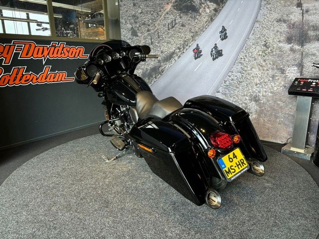 harley-davidson - street-glide-st-flhxst