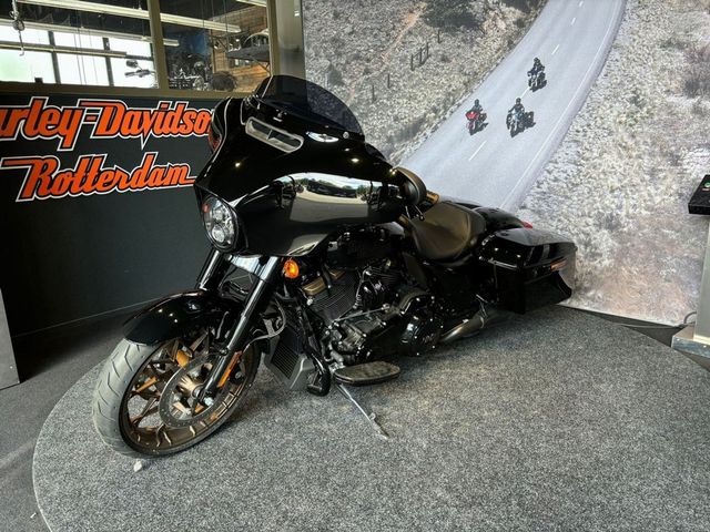 harley-davidson - street-glide-st-flhxst