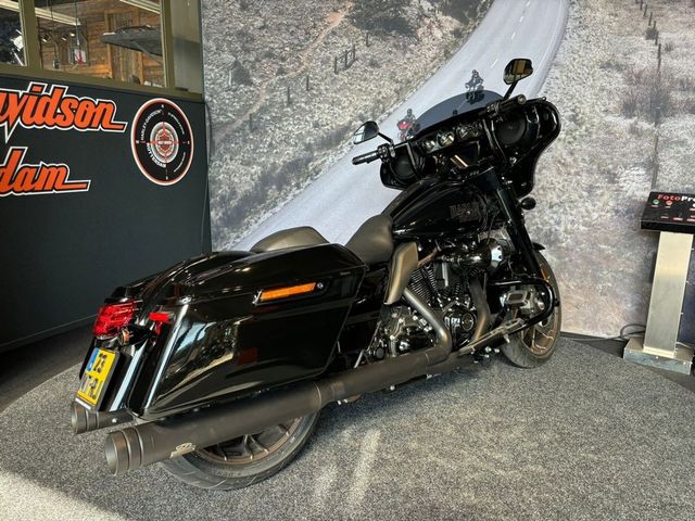 harley-davidson - street-glide-st-flhxst