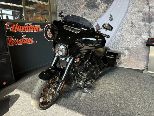 harley-davidson - street-glide-st-flhxst