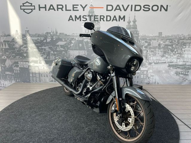 harley-davidson - street-glide-st-flhxst