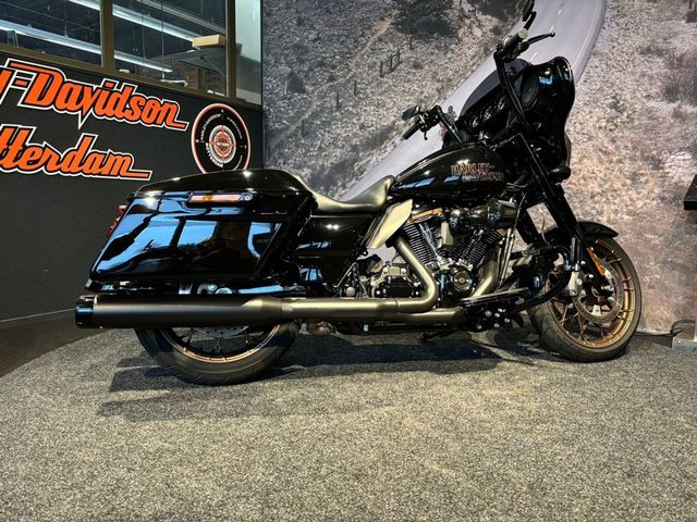 harley-davidson - street-glide-st-flhxst