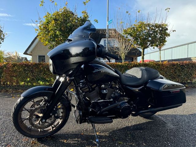 harley-davidson - street-glide-st-flhxst