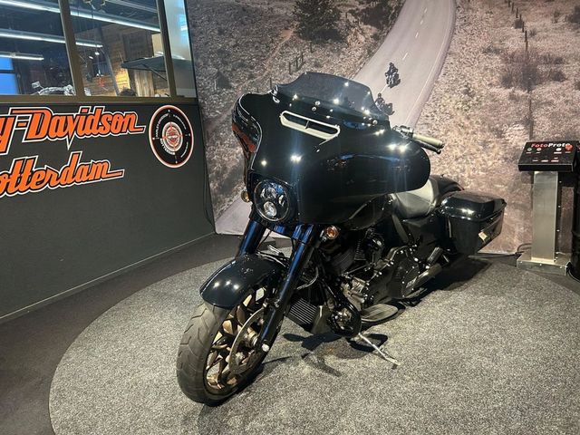 harley-davidson - street-glide-st-flhxst