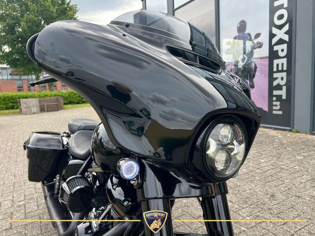 harley-davidson - street-glide-st-flhxst