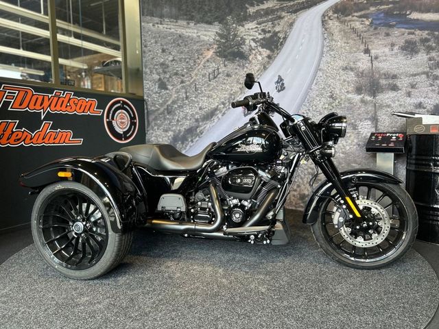 harley-davidson - tri-glide-freewheeler