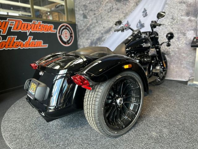 harley-davidson - tri-glide-freewheeler