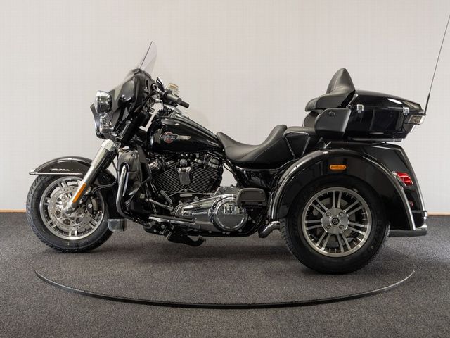 harley-davidson - tri-glide-ultra-classic-flhtcutg