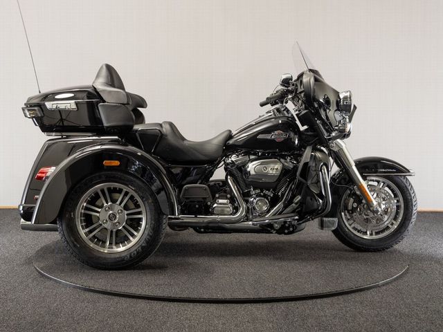 harley-davidson - tri-glide-ultra-classic-flhtcutg