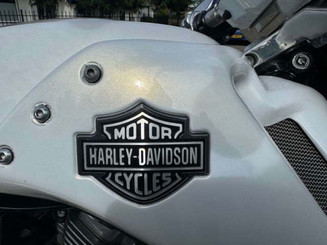 harley-davidson - v-rod-muscle-vrscf