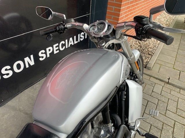 harley-davidson - v-rod-muscle-vrscf