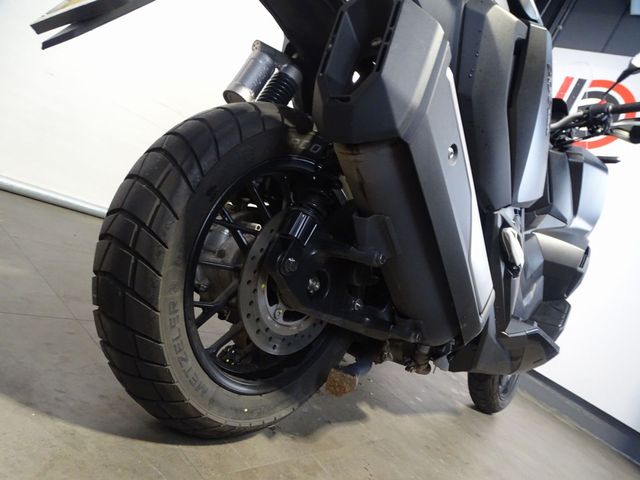 honda - adv-350
