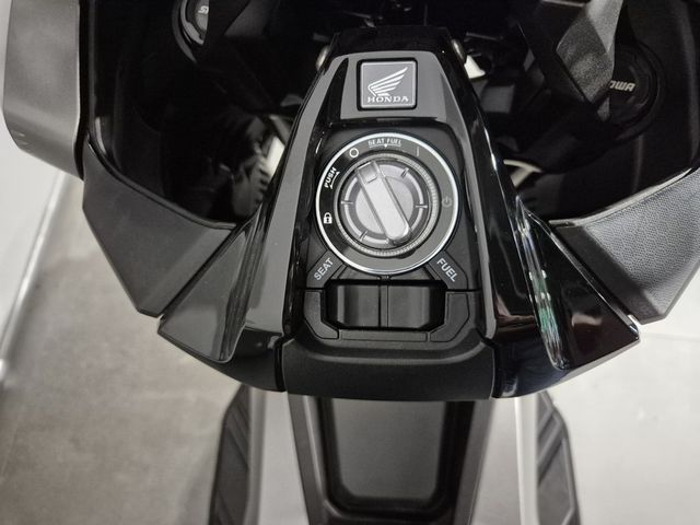 honda - adv-350