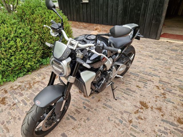 honda - cb-1000-r
