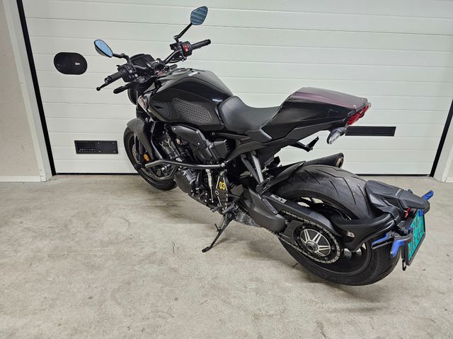 honda - cb-1000-r-black-edition