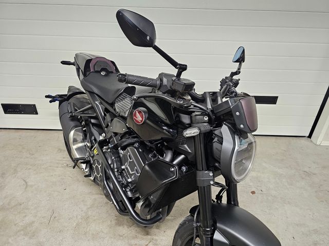 honda - cb-1000-r-black-edition