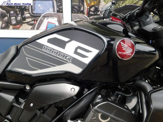 honda - cb-1000-r-black-edition