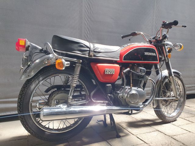 honda - cb-200