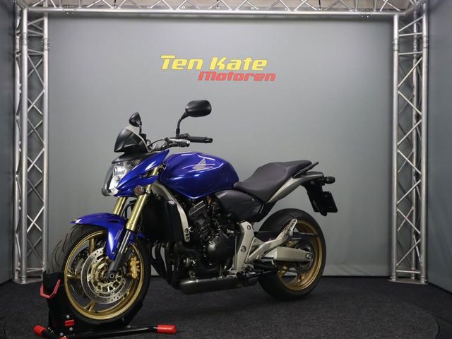 honda - cb-600-f-hornet-abs