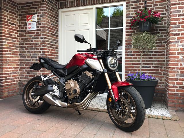 honda - cb-650-r-neo-sports-cafe