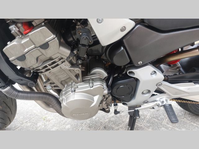 honda - cb-900-f-hornet