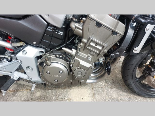 honda - cb-900-f-hornet