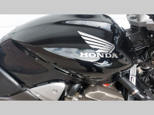 honda - cb-900-f-hornet