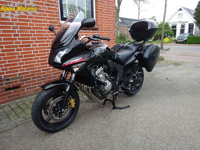 honda - cbf-600-tophalf-abs