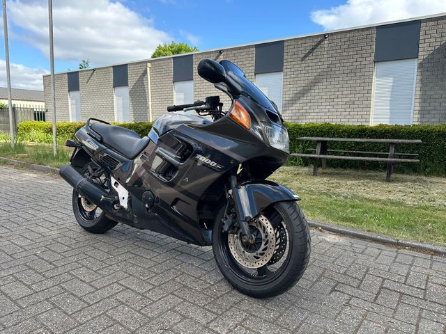 honda - cbr-1000-f