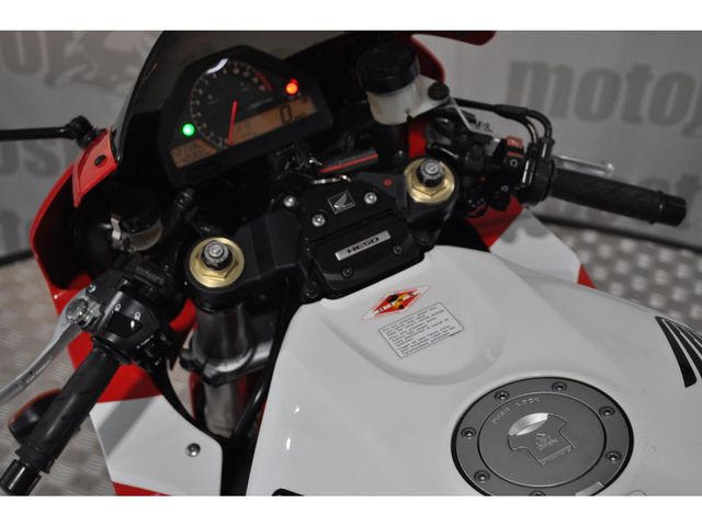 honda - cbr-1000-rr-fireblade