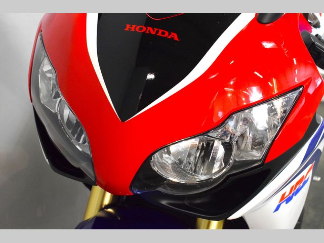 honda - cbr-1000-rr-fireblade