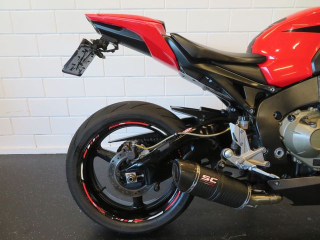 honda - cbr-1000-rr-fireblade