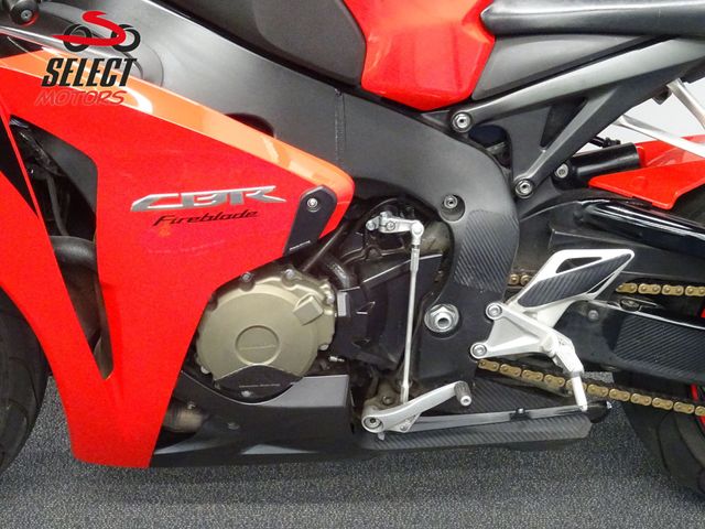 honda - cbr-1000-rr-fireblade