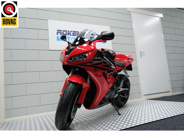 honda - cbr-1000-rr-fireblade